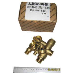 Клапан трехходовой в сборе JJJ 5680940